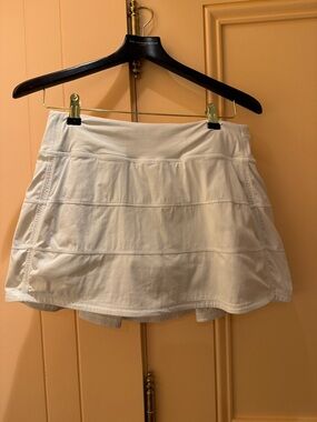 Lululemon white athletic skirt